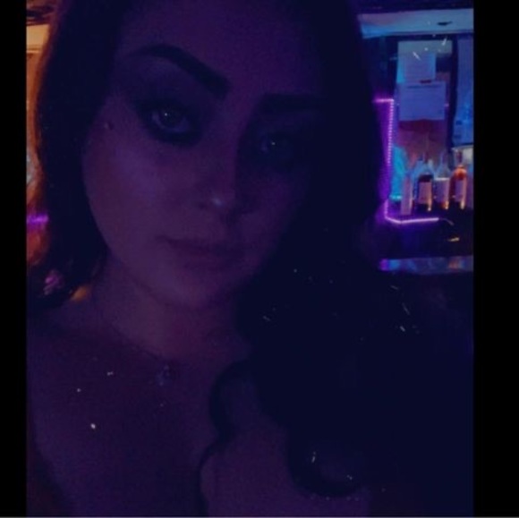 Meet your Posher, Roxy - Picture 1 of 1